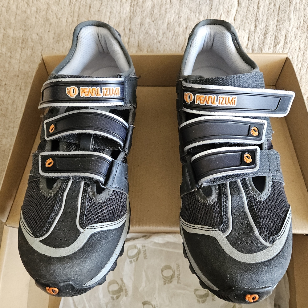 Pearl Izumi Bicycle Shoes